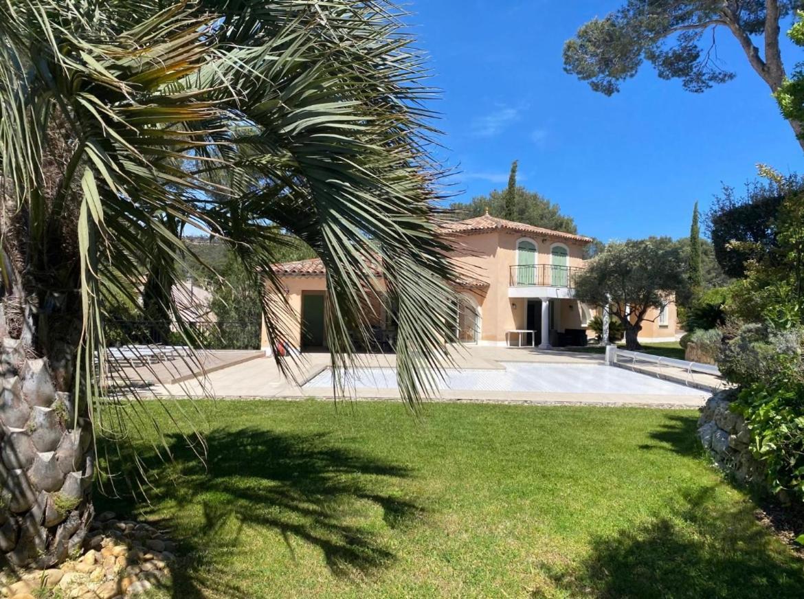 Belle Villa Dans Clos Prive - Saint Raphael Boulouris Bagian luar foto