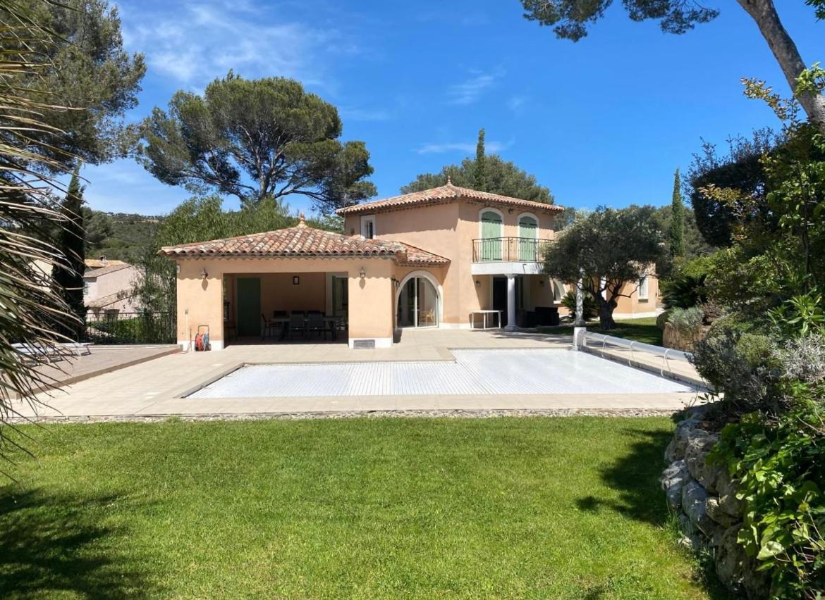 Belle Villa Dans Clos Prive - Saint Raphael Boulouris Bagian luar foto