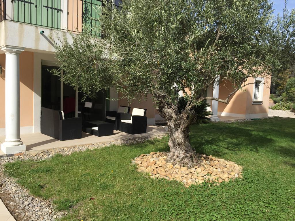 Belle Villa Dans Clos Prive - Saint Raphael Boulouris Bagian luar foto
