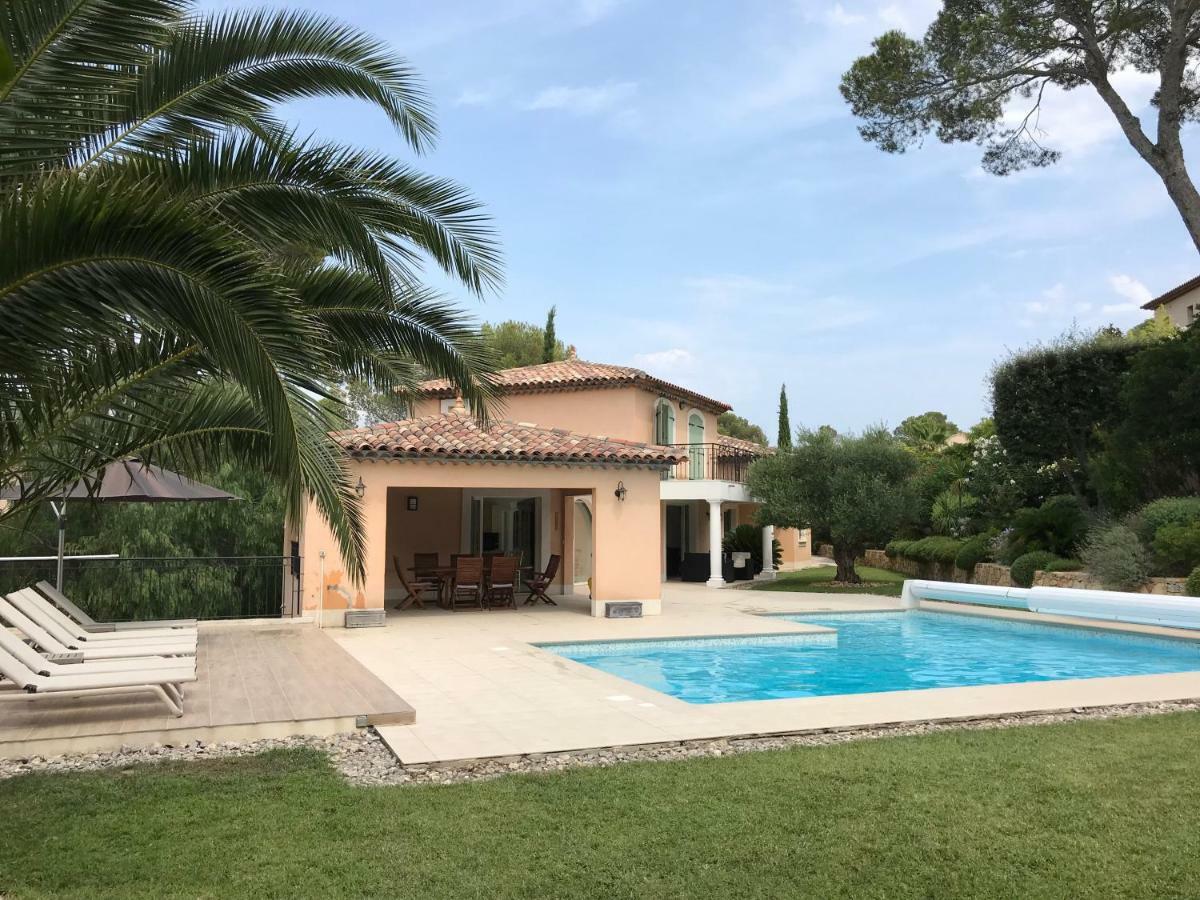 Belle Villa Dans Clos Prive - Saint Raphael Boulouris Bagian luar foto
