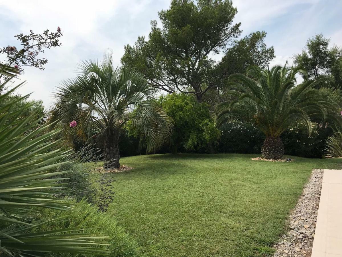 Belle Villa Dans Clos Prive - Saint Raphael Boulouris Bagian luar foto
