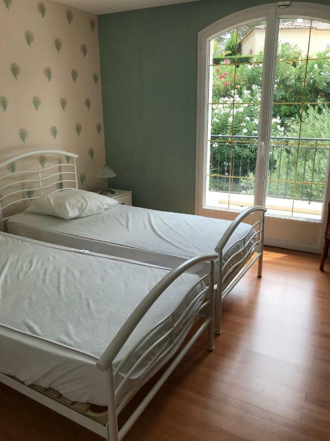 Belle Villa Dans Clos Prive - Saint Raphael Boulouris Bagian luar foto