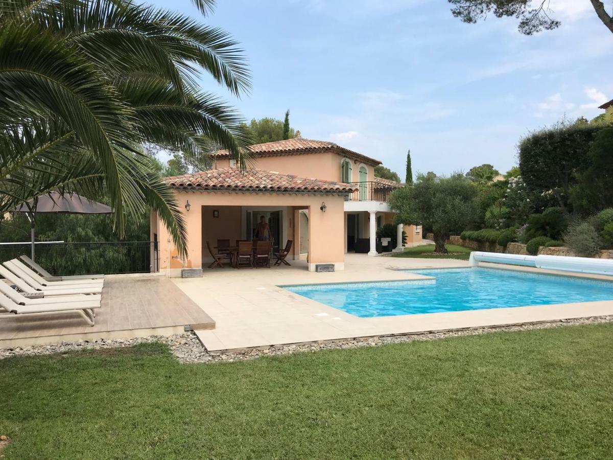 Belle Villa Dans Clos Prive - Saint Raphael Boulouris Bagian luar foto