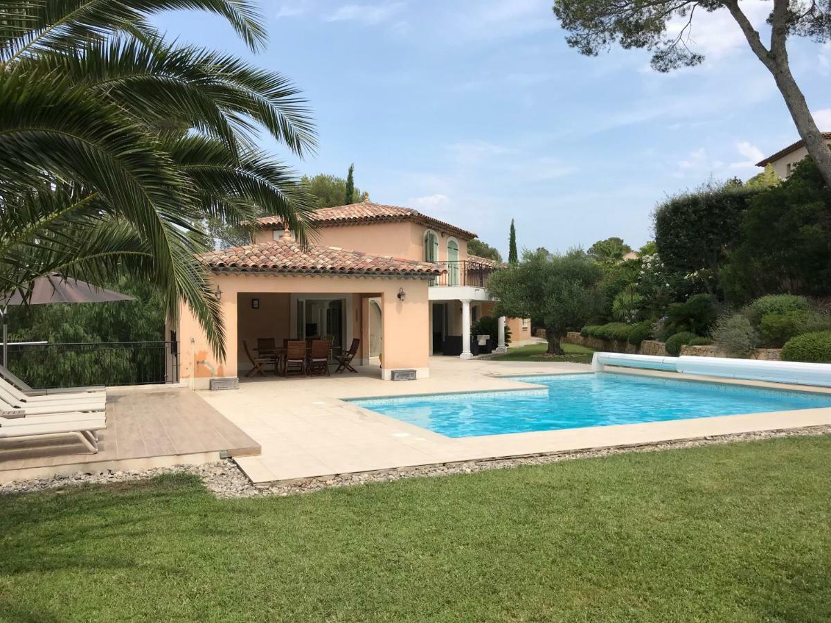 Belle Villa Dans Clos Prive - Saint Raphael Boulouris Bagian luar foto